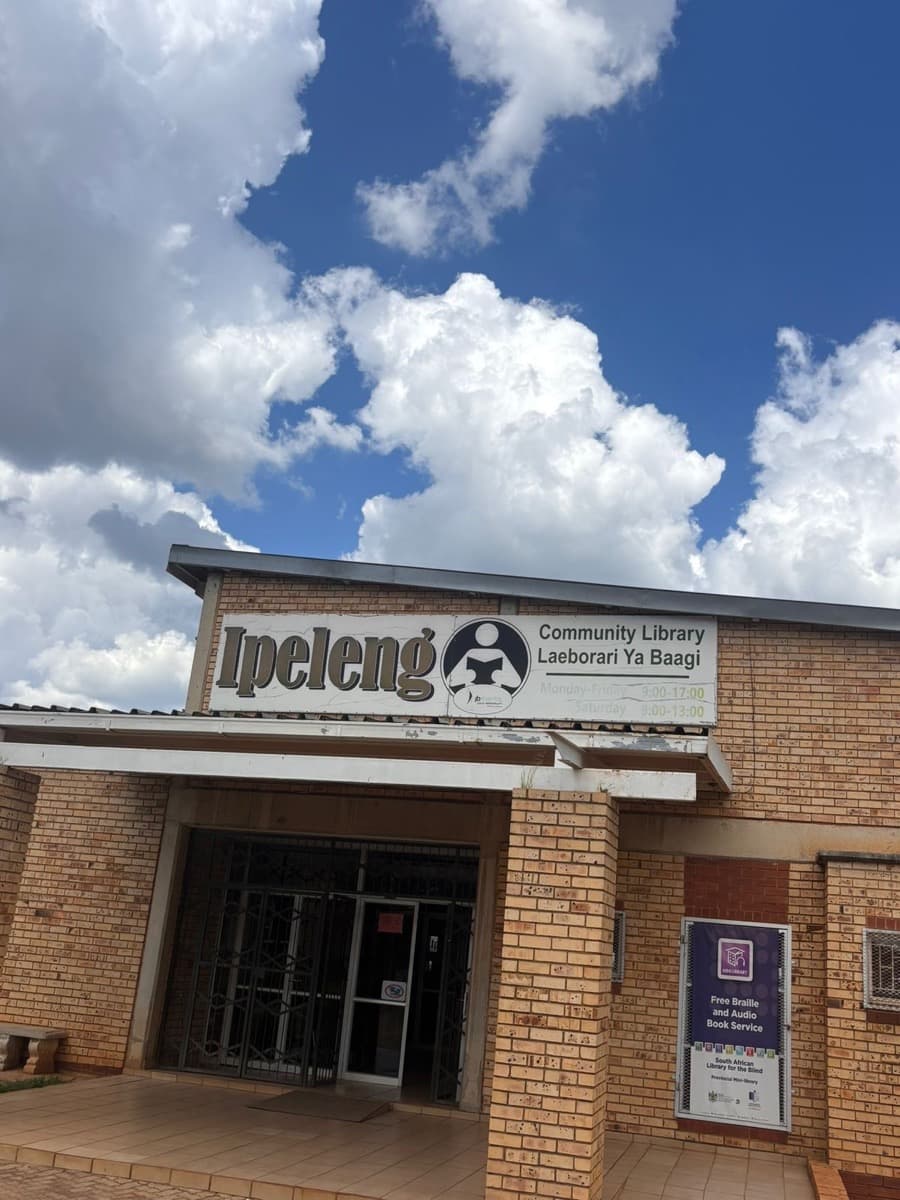 Ipeleng Community Library powered by solar